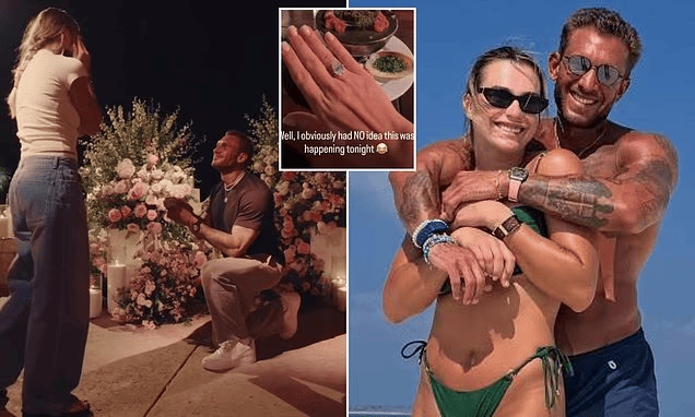 World number one tennis player Aryna Sabalenka showing her engagement ring.