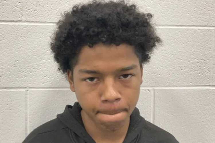 Kentucky father facing charges after an infant was allegedly left unattended in a bathtub.