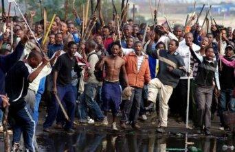 Why Xenophobic Attacks Keep Returning in South Africa: Understanding the Causes and Impact Foreign-owned businesses in South Africa affected during xenophobic unrest as authorities respond to renewed tensions.